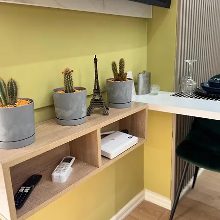 Iliria24 Apartman *